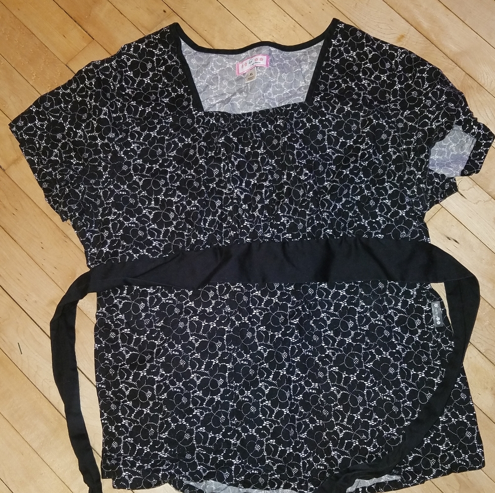 XL Scrub Top 📌 KOI
